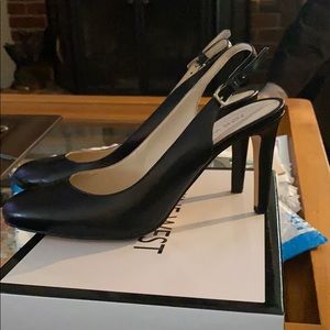 Nine West closed toe sling backs size 6.5